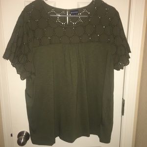 2x olive green top